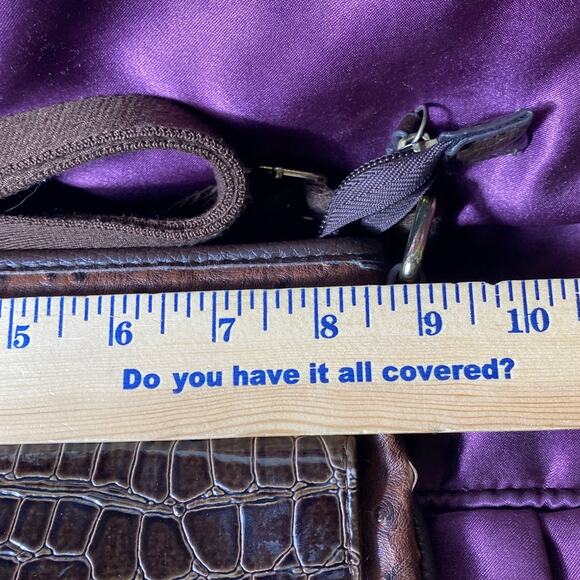 US Polo Assn Faux Ostrich Reptile Vinyl Brown crossbody Embossed two tone bag - Picture 2 of 16